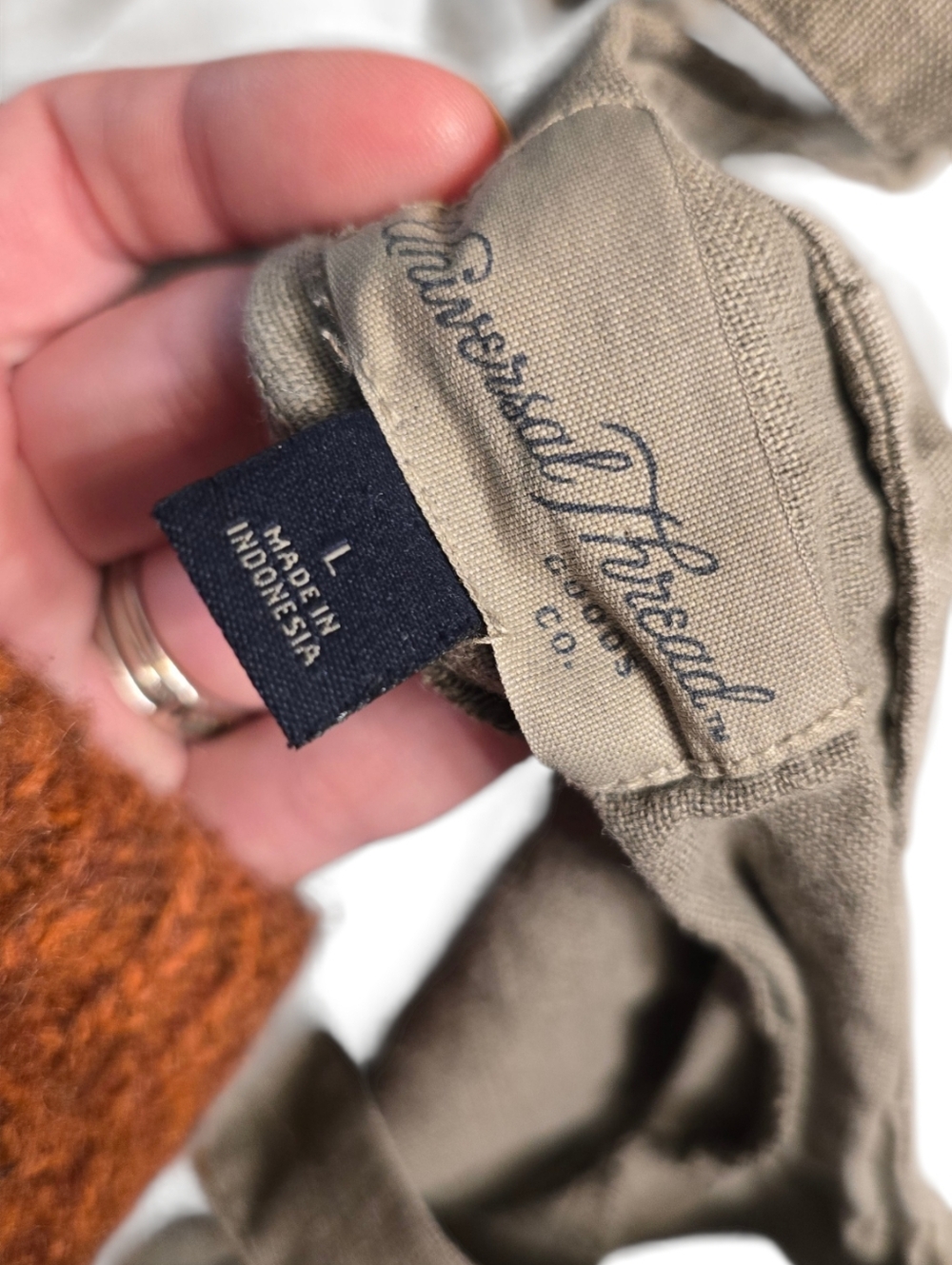 Universal Thread Linen-Blend Relaxed Overalls in Olive and Taupe - Picture 11 of 11